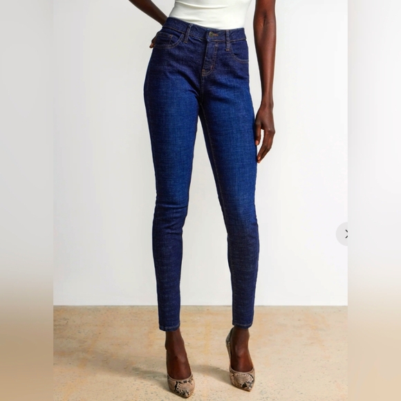 NEW YORK & COMPANY SOHO SKINNY ANKLE JEANS - Picture 1 of 6